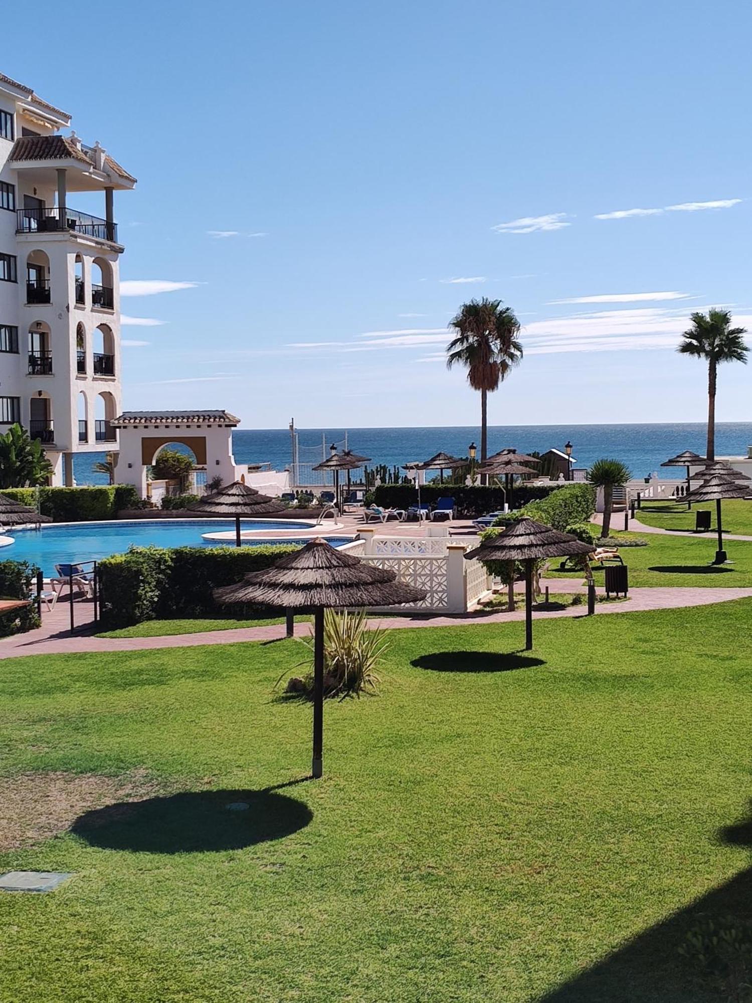 Duquesa 5210 Beach Side Paradise Castillo de Sabinillas 外观 照片